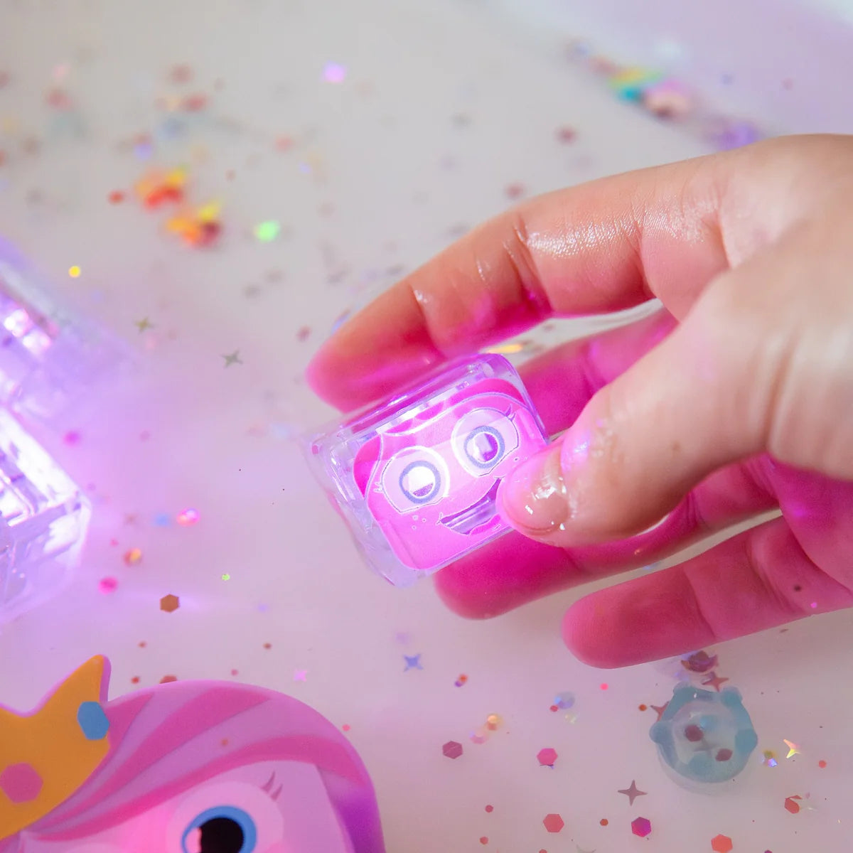 Glo Pals Princess Ida Light-Up Cubes
