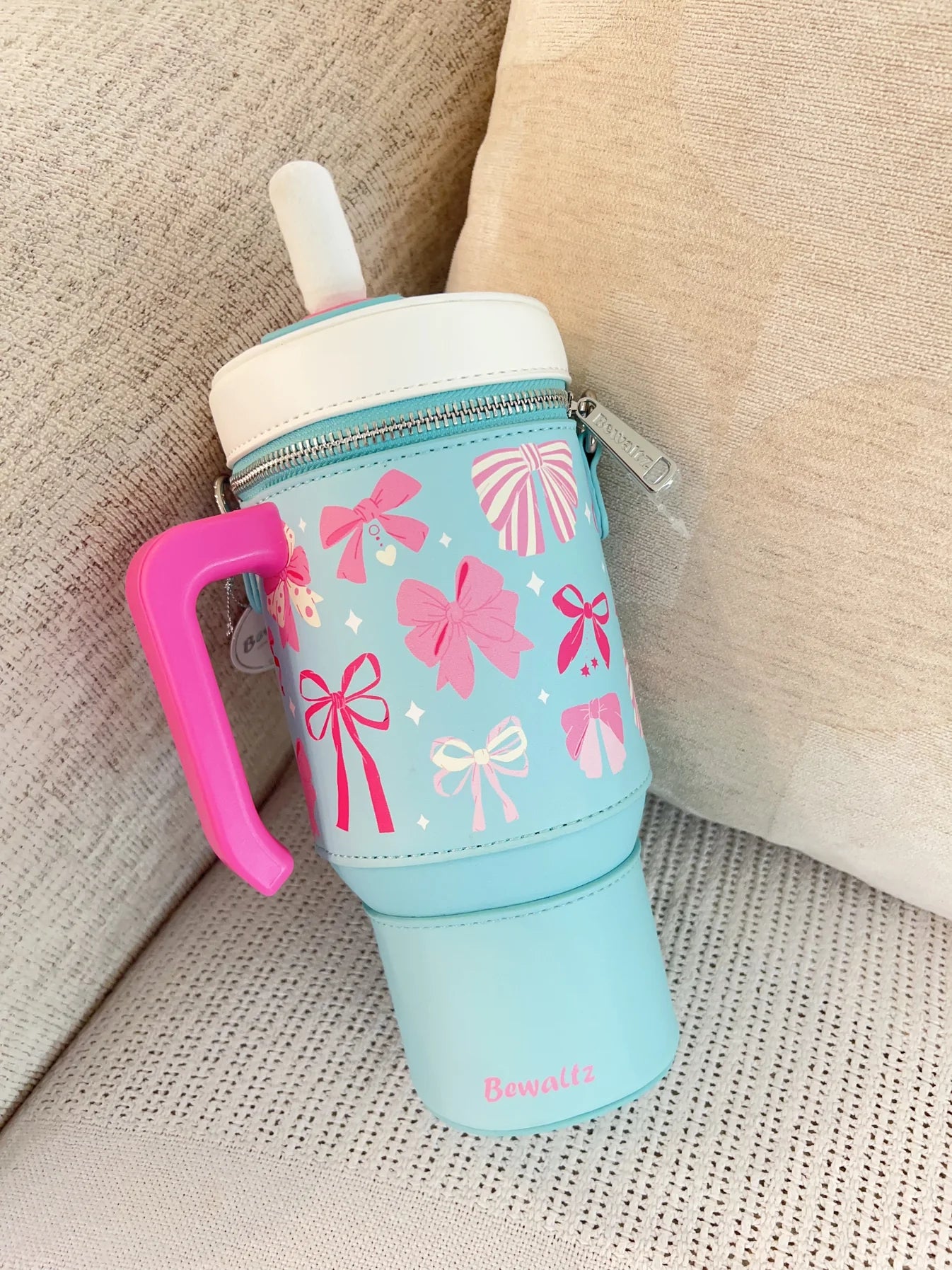 Take a Sip Water Cup - Elegant Bows Tiffany Blue