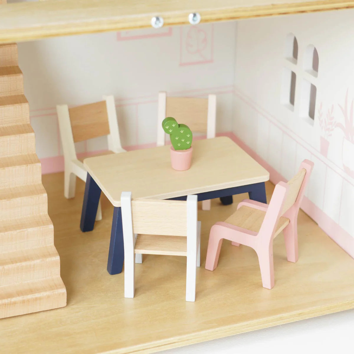 Le Toy Van complete furniture set