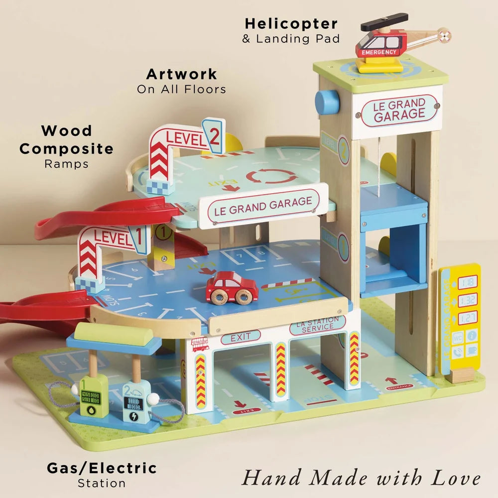 Le Grand Wooden Garage