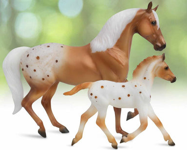 Effortless Grace Horse and Foal Set