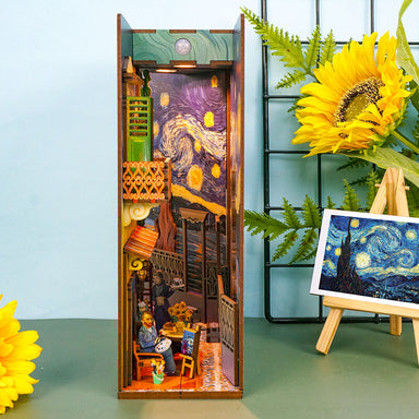 DIY Bookend Puzzle: Vincent's World