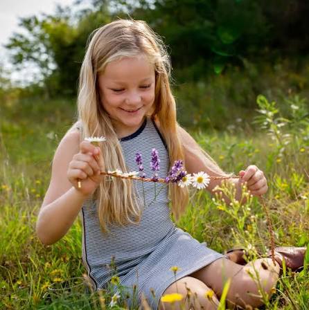 Huckleberry Fresh Flower Necklace