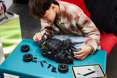 TECHNIC Batmobile Tumbler RC