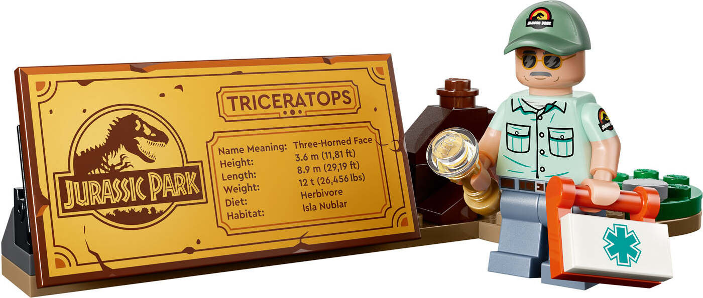 JURASSIC WORLD Dinosaur Fossils Triceratops