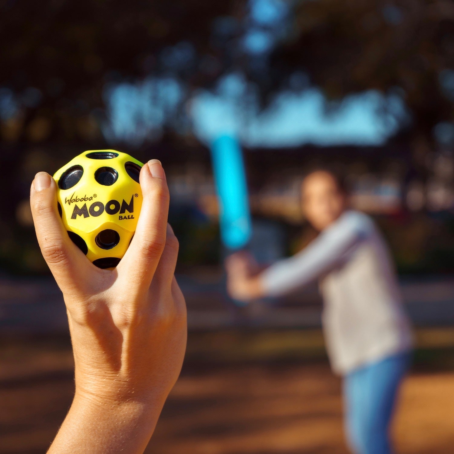 Waboba Land Cracket with Moon Ball (Single Bat and Ball Set)